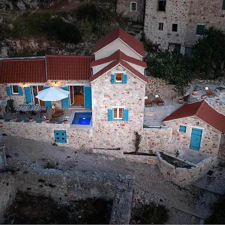 3 Bedroom Stunning In * Zarače