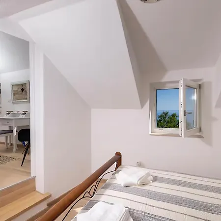 3 Bedroom Stunning In Dom wakacyjny Zarače