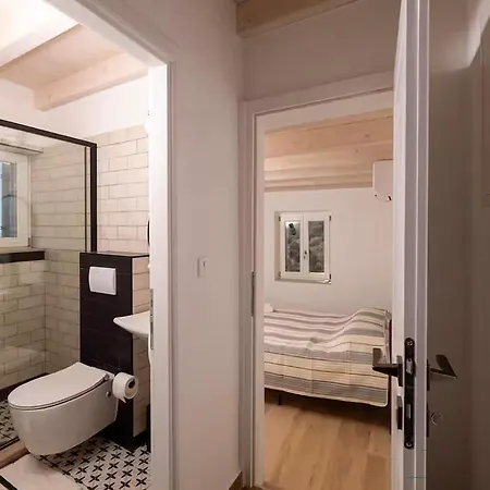 3 Bedroom Stunning In *