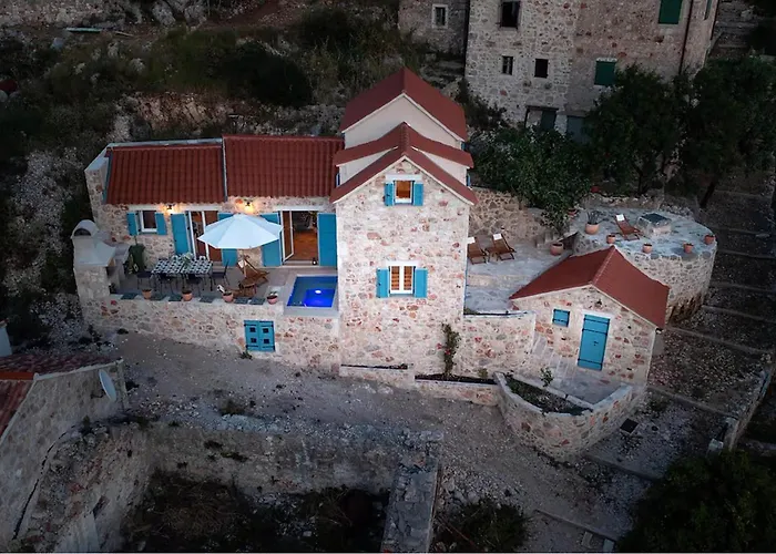3 Bedroom Stunning In * Zarace
