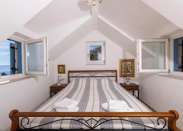 3 Bedroom Stunning In * Zarace